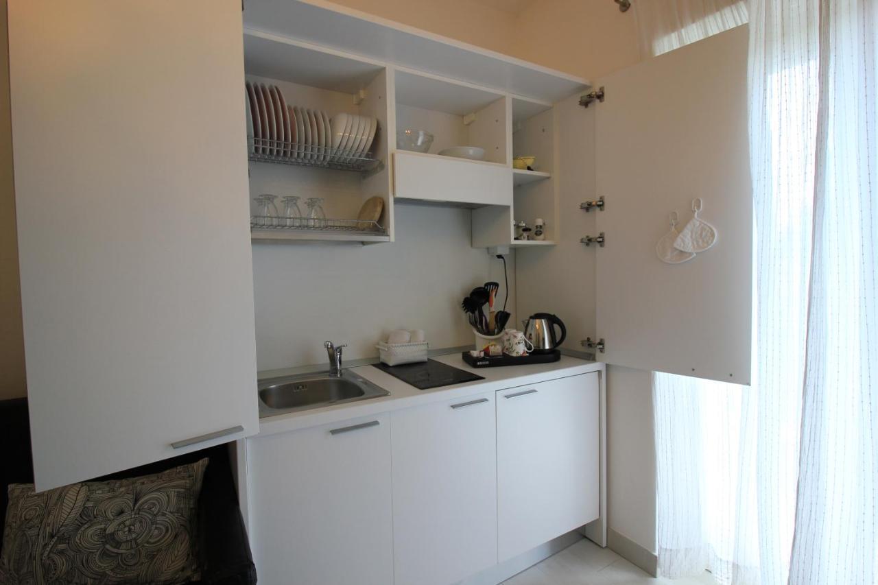 Rooms Il Punto Песк'єра-дель-Гарда Екстер'єр фото